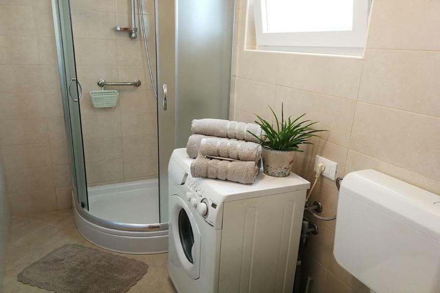 Apartment Norina Grožnjan Esterno foto