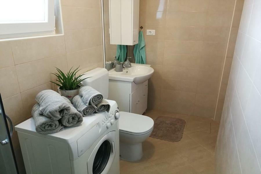 Apartment Norina Grožnjan Esterno foto